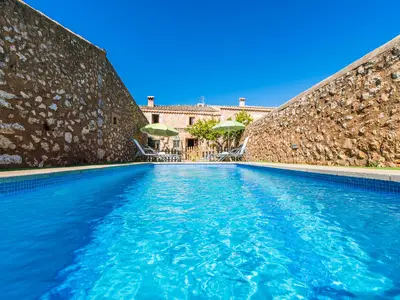 PoolOfHouse