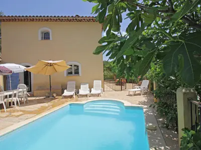 Pool des Ferienhauses