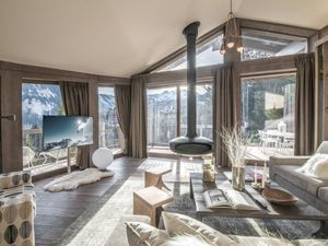 22242437-Ferienhaus-12-Courchevel-300x225-1