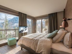 22242437-Ferienhaus-12-Courchevel-300x225-3