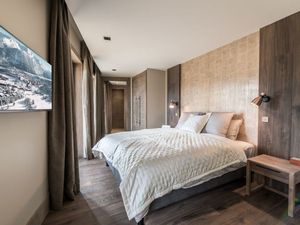 22242437-Ferienhaus-12-Courchevel-300x225-4