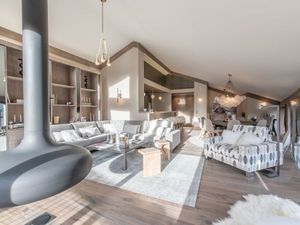 22242437-Ferienhaus-12-Courchevel-300x225-1