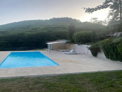 PoolOfHouse