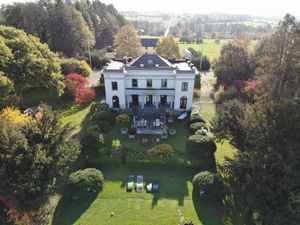 Ferienhaus für 8 Personen (300 m²) in Couvin