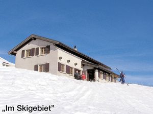 24045242-Ferienhaus-30-Crans-Montana-300x225-1