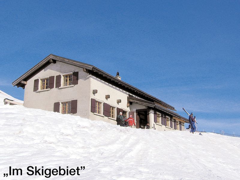 24045242-Ferienhaus-30-Crans-Montana-800x600-1