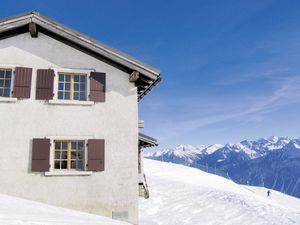 24045242-Ferienhaus-30-Crans-Montana-300x225-5