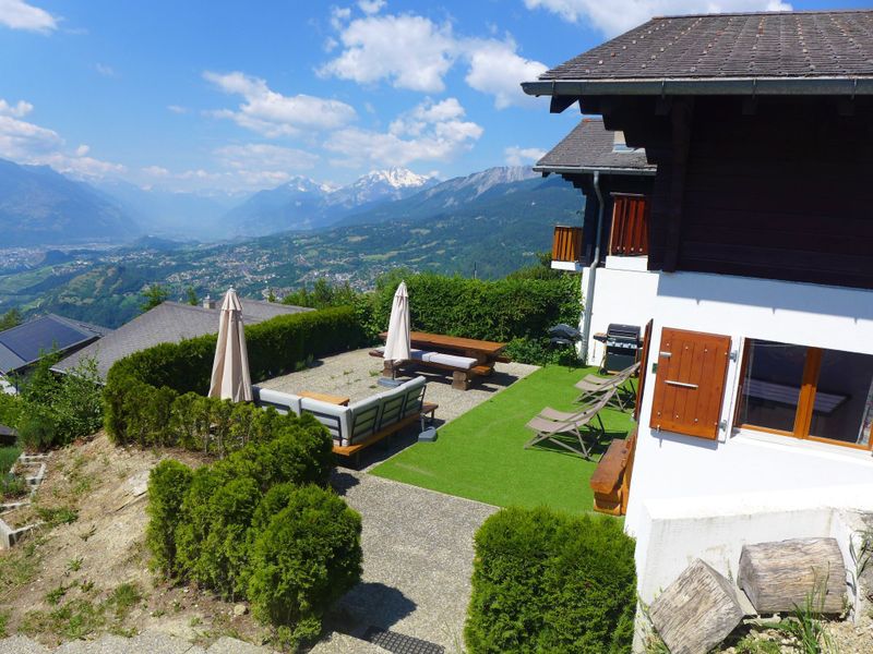 23839728-Ferienhaus-6-Crans-Montana-800x600-0