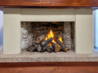 Kamin-/Ofen Kamin-/Ofen