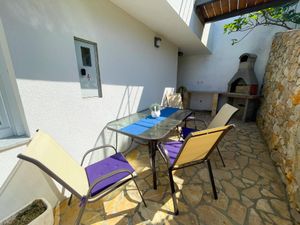 23349781-Ferienhaus-4-Crikvenica-300x225-1