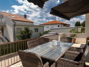 23781795-Ferienhaus-10-Crikvenica-300x225-4