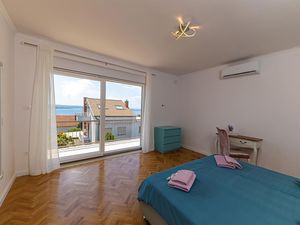 23766495-Ferienhaus-8-Crikvenica-300x225-2