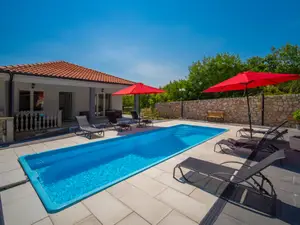 Ferienhaus für 8 Personen (100 m²) in Crikvenica
