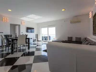 Ferienhaus für 10 Personen (125 m²) in Crikvenica 9/10