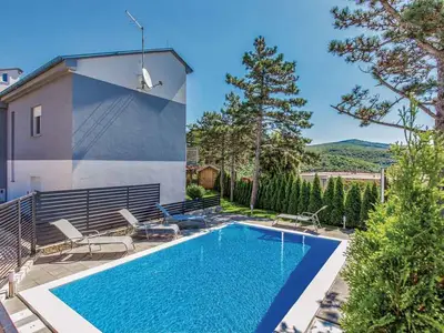 Ferienhaus für 6 Personen (126 m²) in Crikvenica 1/10