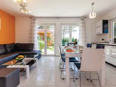 Ferienhaus für 6 Personen (126 m²) in Crikvenica 10/10