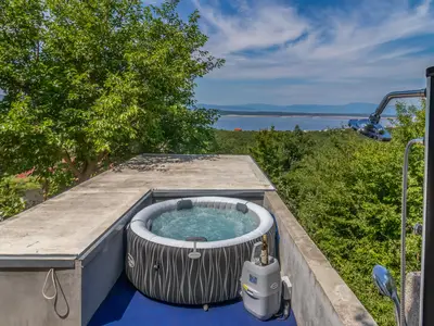 hot-tub