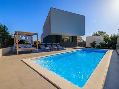 Ferienhaus für 8 Personen (120 m²) in Crikvenica 1/10