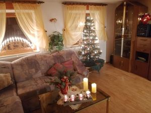 Wohnbereich. das weihnachtlich gemütliche Wohnzimmer
