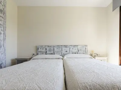 bedroom bedroom