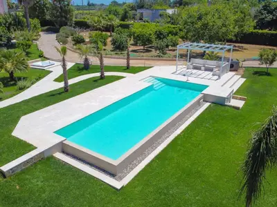 Pool. Luftansicht
