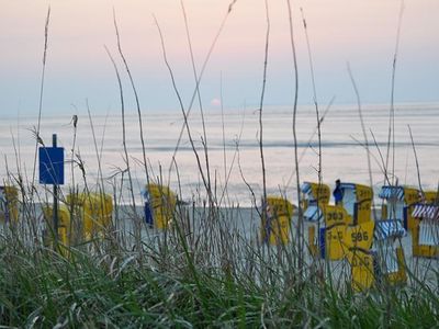 Abendstimmung am Strand in Cuxhaven Duhnen