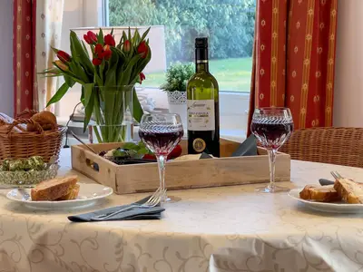 Cuxland-Fewo-Service - Ferienhaus James - Wohnzimmer