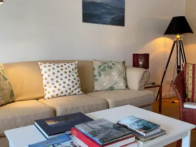 Cuxland-Fewo-Service - Ferienhaus James - Wohnzimmer