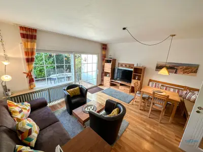 Cuxland-Fewo-Service -Ferienhaus Kampweg 16-Wohn/Esszimmer