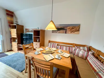 Cuxland-Fewo-Service -Ferienhaus Kampweg 16-Wohn/Esszimmer