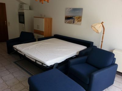 Wohnbereich. mit Doppelbettcouch (Liegefläche 1,60 m x 2 m)