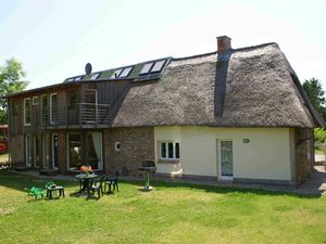 23051629-Ferienhaus-12-Damshagen-300x225-1