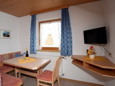 DiningRoom