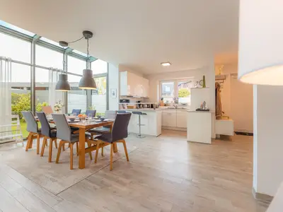 Ferienhaus für 7 Personen (130 m²) in Dangast 1/10