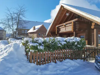 Außenseite Ferienhaus [Winter]