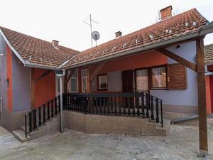 Ferienhaus für 8 Personen (91 m²) in Daruvar