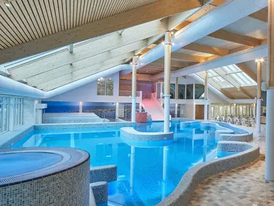 PoolOfHouse