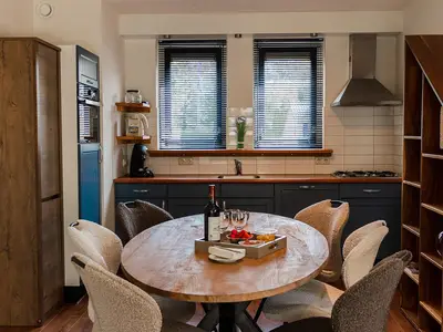 DiningRoom