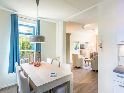 DiningRoom