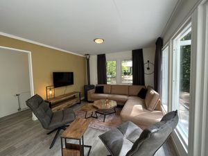 23973938-Ferienhaus-6-De Wolden-300x225-2