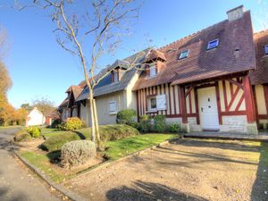 23849988-Ferienhaus-4-Deauville-300x225-1