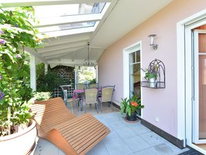 22051753-Ferienhaus-8-Deggendorf-300x225-1