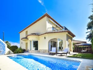 23845979-Ferienhaus-8-Dénia-300x225-0