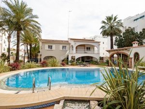 23734528-Ferienhaus-11-Dénia-300x225-1