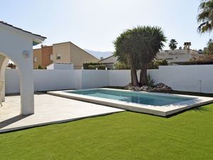 23953695-Ferienhaus-9-Dénia-300x225-1