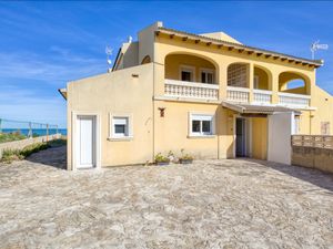 23855641-Ferienhaus-8-Dénia-300x225-3