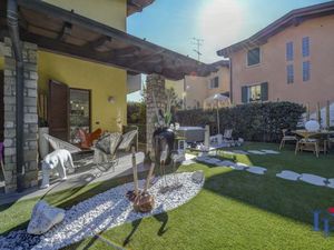 23584464-Ferienhaus-6-Desenzano Del Garda-300x225-4