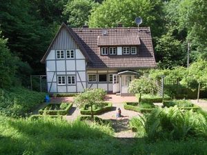 19816331-Ferienhaus-4-Detmold-300x225-0