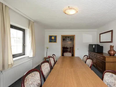DiningRoom