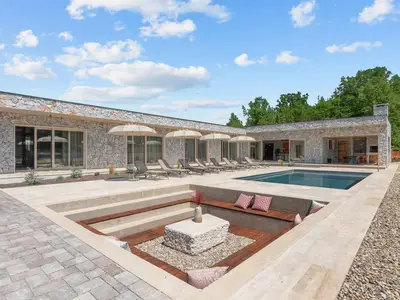 pool